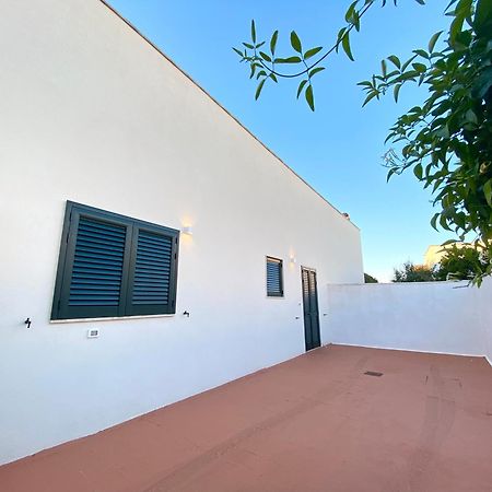 Апартаменты La Casa Di Nina Surano Экстерьер фото
