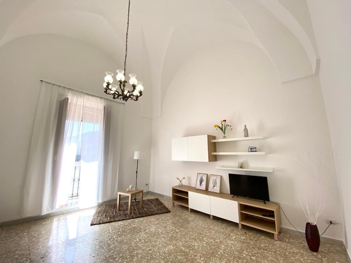 Апартаменты La Casa Di Nina Surano Экстерьер фото